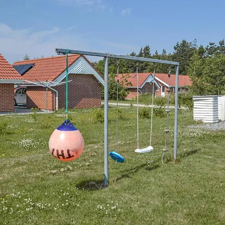 Amazing In W/ Sauna And 4 Bedrooms Dom wakacyjny