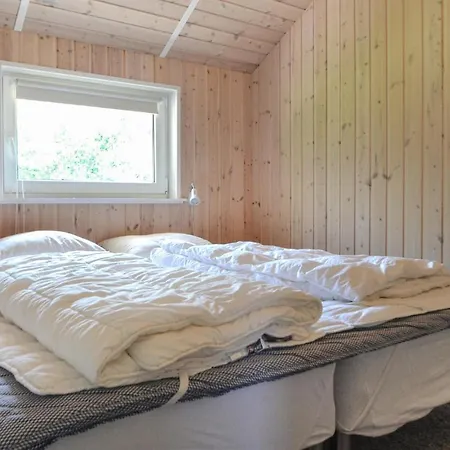 Amazing In W/ Sauna And 4 Bedrooms Dom wakacyjny